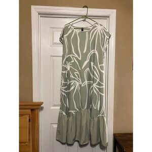 Long Plus Size Dress ~ Emery Rose~ Size 2X Dress ~ Sage Green/ Floral Design